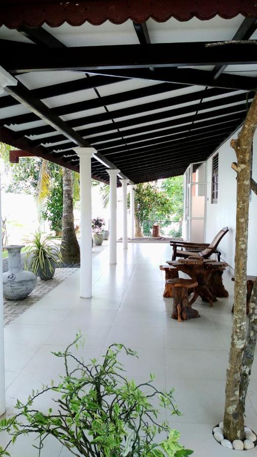 Villa Araliya 히카두와 외부 사진